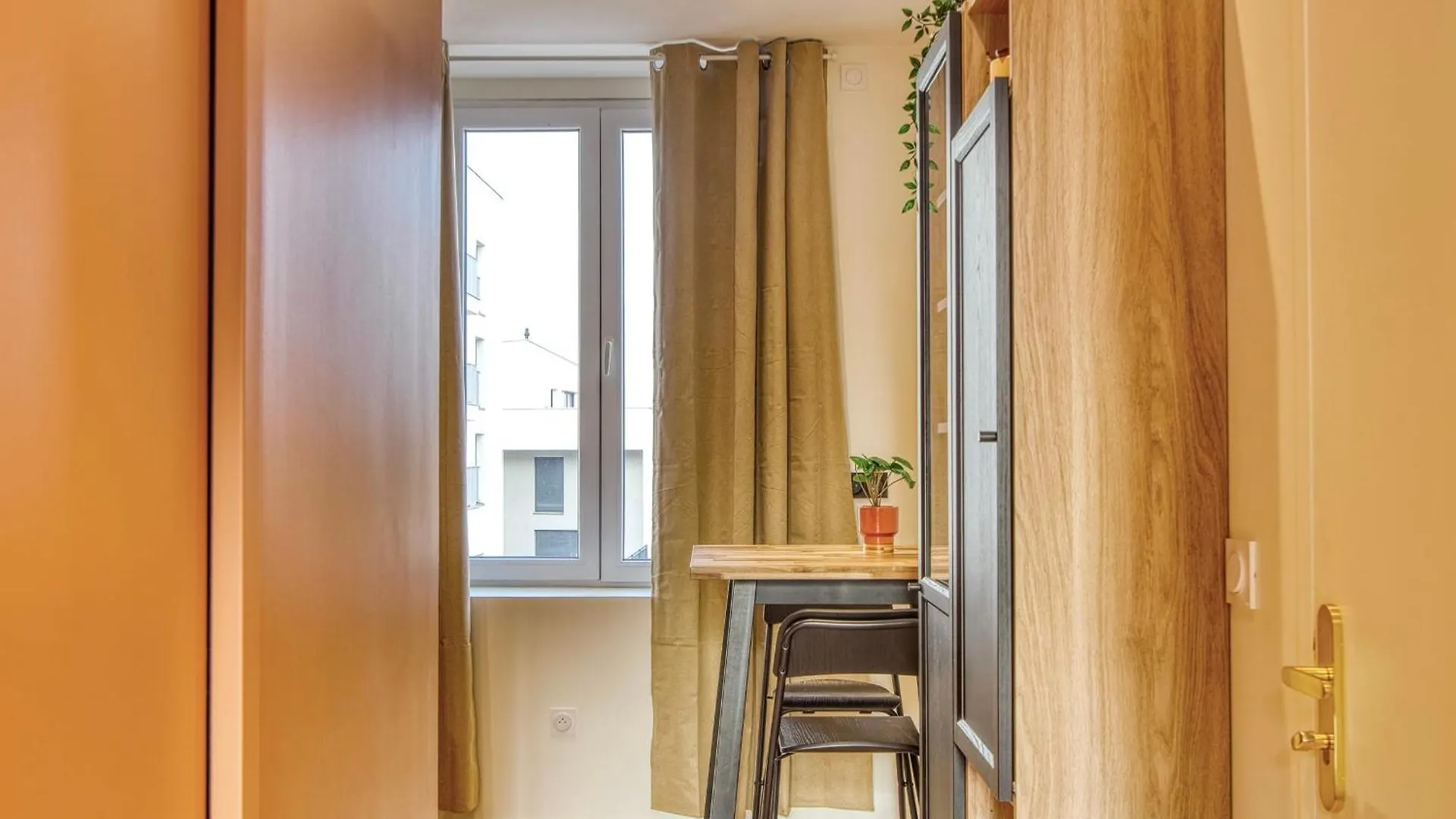 Apartment L'Oasis - Bel Appart Climatise Quartier Point Du Jour Lyon 5