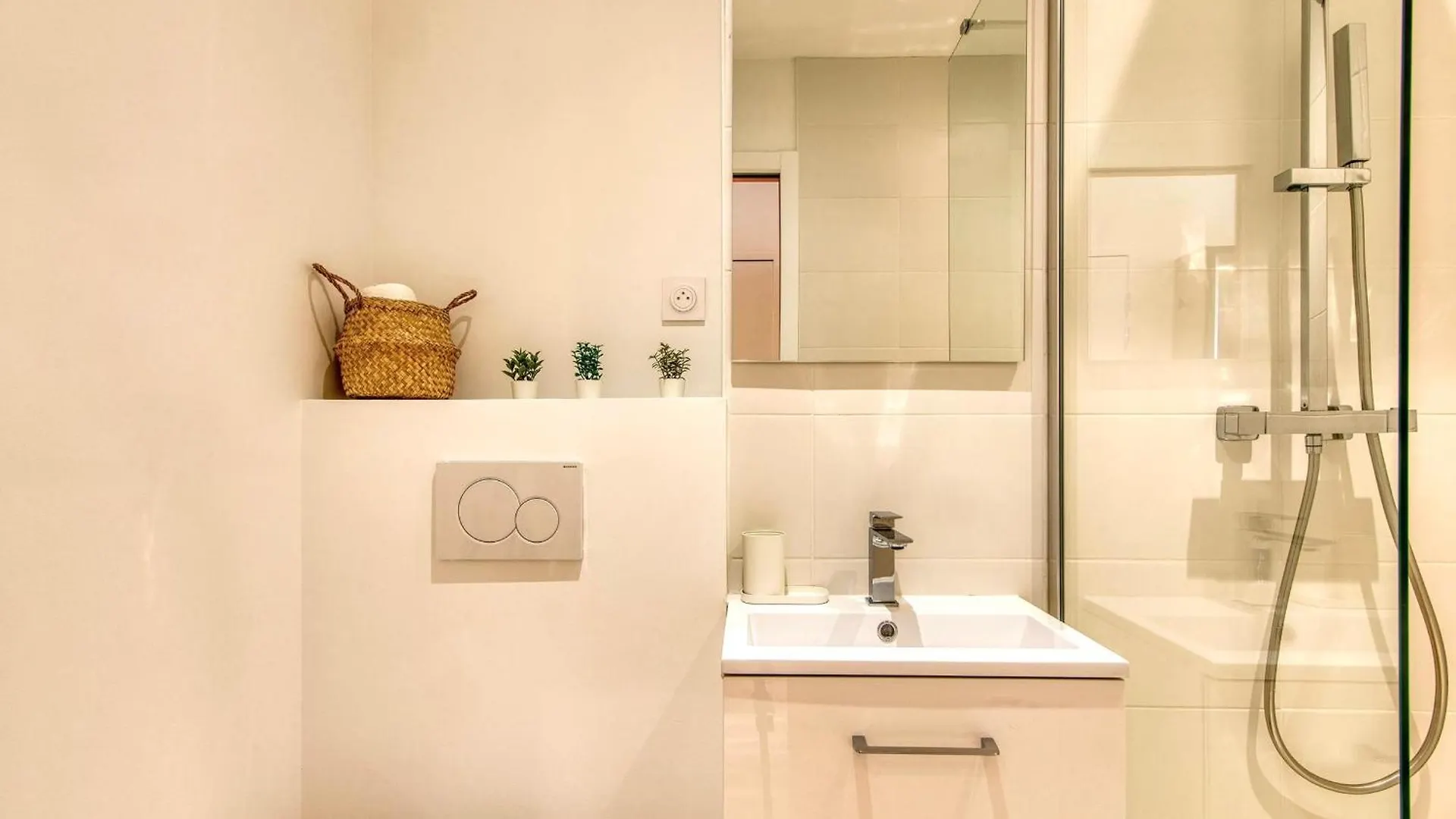 Apartment L'Oasis - Bel Appart Climatise Quartier Point Du Jour Lyon 5